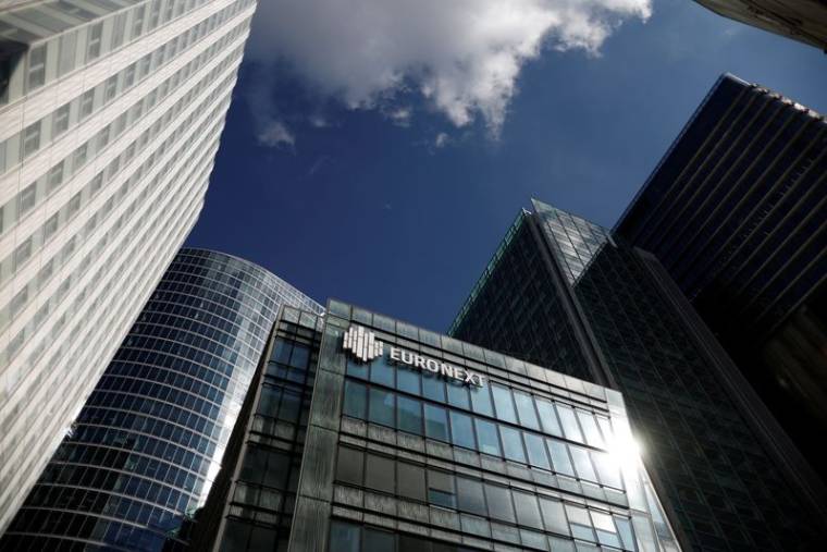 Photo de la bourse Euronext dans le quartier d'affaires de La Défense à Paris