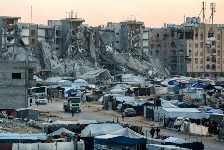 Un camp de déplacés à Khan Younès, dans le sud de la bande de Gaza, le 22 décembre 2024 ( AFP / Bashar TALEB )