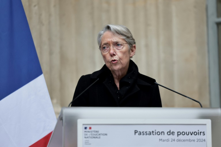 La nouvelle ministre de l'Education Elisabeth Borne, le 24 décembre 2024 à Paris   ( AFP / STEPHANE DE SAKUTIN )