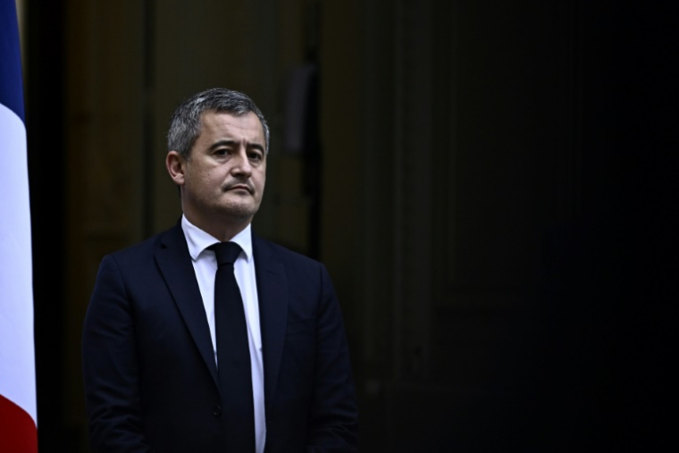 Le nouveau ministre de la Justice, Gerald Darmanin, lors de la cérémonie de passation de pouvoirs avec son prédécesseur au ministère de la Justice, le 24 décembre 2024 à Paris ( AFP / JULIEN DE ROSA )