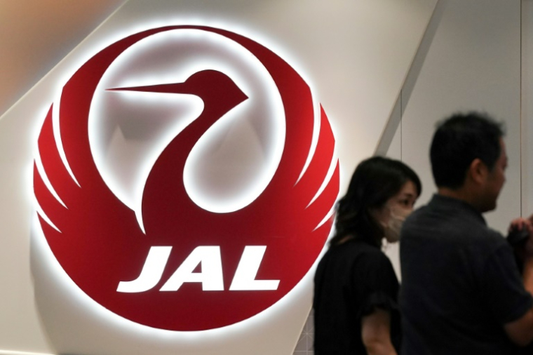 La valeur de l'action JAL a perdu jusqu'à 2,5% en matinée à la Bourse de Tokyo avant de se ressaisir légèrement ( AFP / Kazuhiro NOGI )