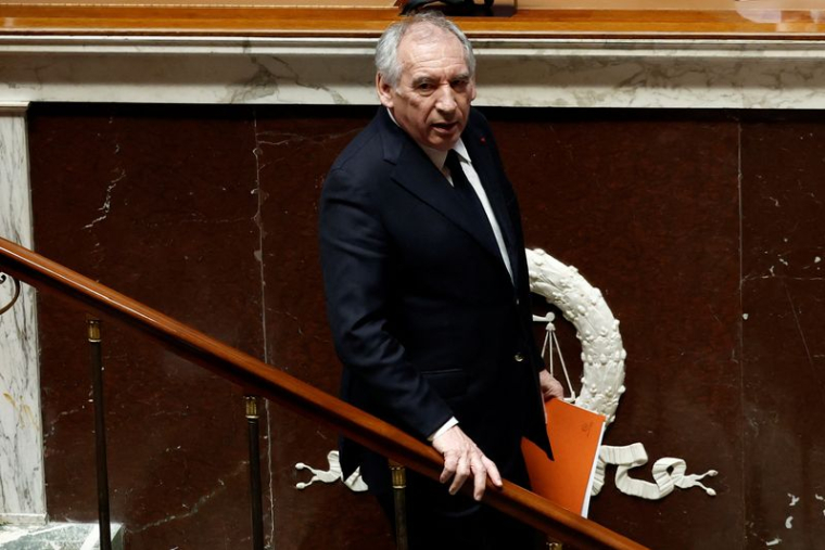 Le Premier ministre français Bayrou prononce son discours de politique générale devant le parlement à Paris